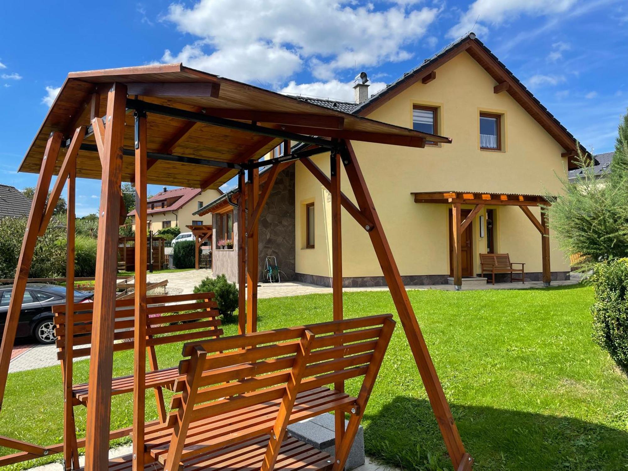 Apartman U Kovaru كاسبيرسكي هوري المظهر الخارجي الصورة