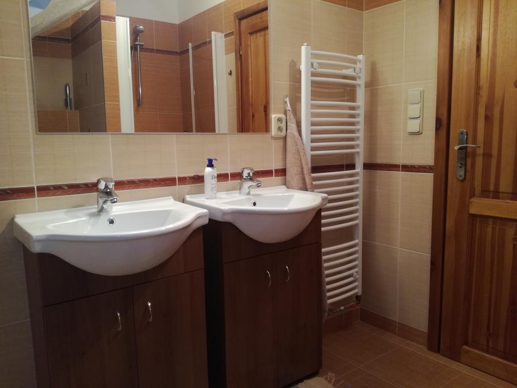 Apartman U Kovaru كاسبيرسكي هوري المظهر الخارجي الصورة