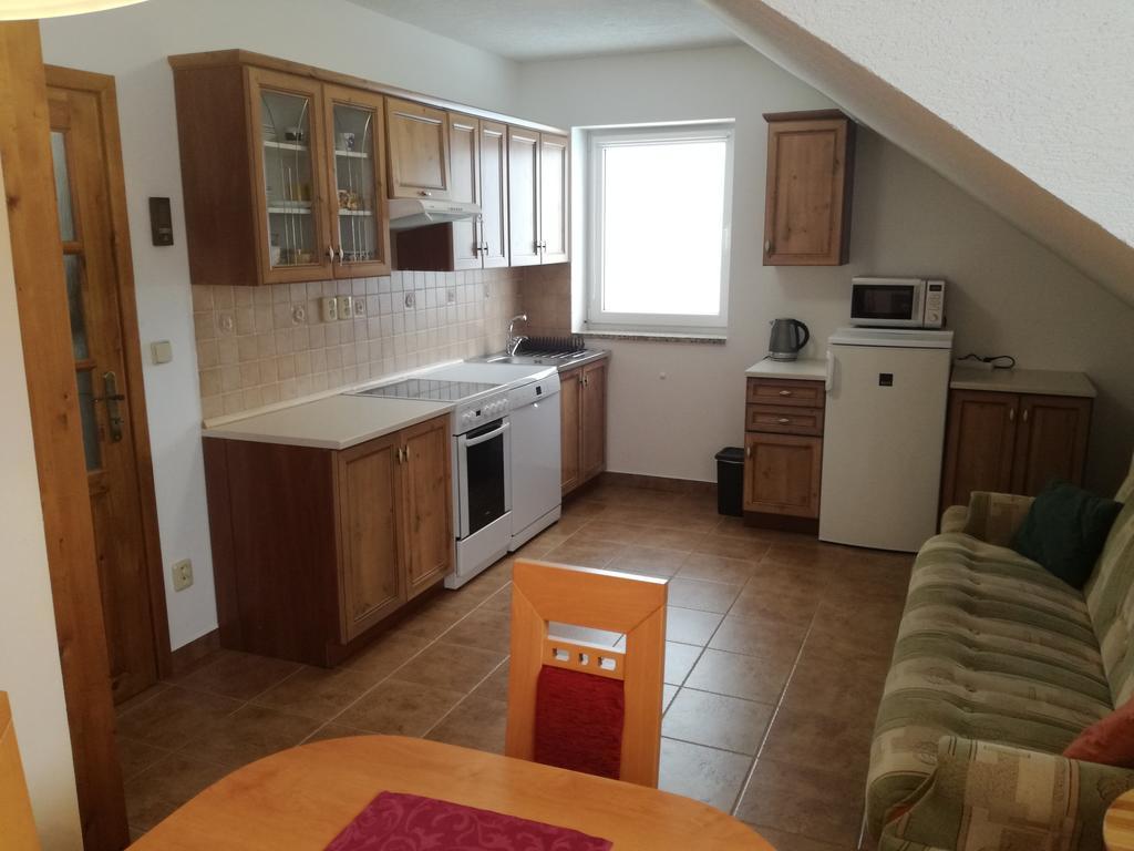 Apartman U Kovaru كاسبيرسكي هوري المظهر الخارجي الصورة