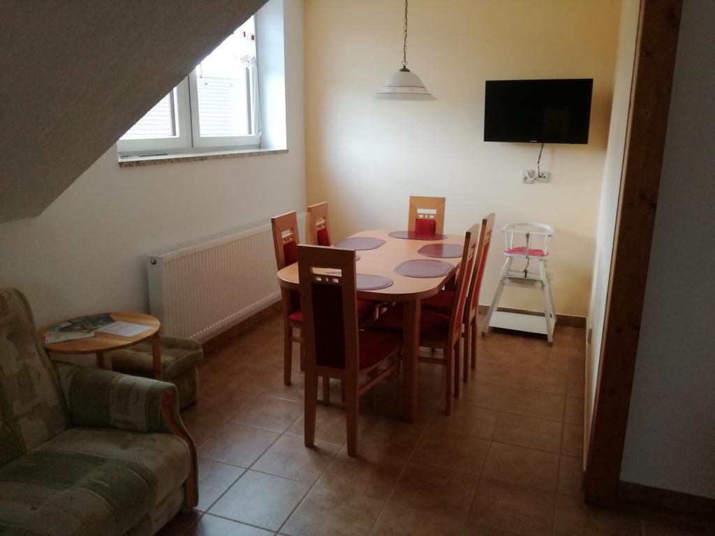 Apartman U Kovaru كاسبيرسكي هوري المظهر الخارجي الصورة